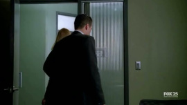 Fringe-1x11-Bound_309