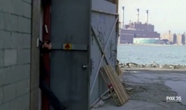 Fringe-1x11-Bound_065