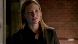 Fringe-1x12-The-No-Brainer_349