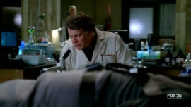 Fringe-1x13-The-Transformation_223