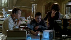 Fringe-1x13-The-Transformation_459