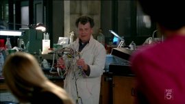 Fringe-1x15-Inner-Child_354