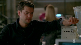 Fringe-1x15-Inner-Child_408